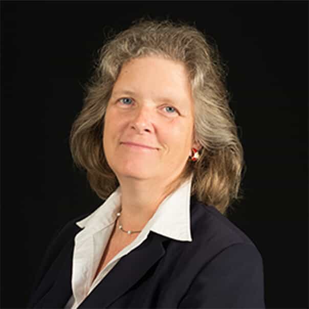 Headshot of Shelly Smith